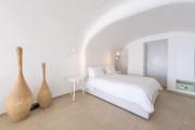 Santorini Secret Suites & Spa